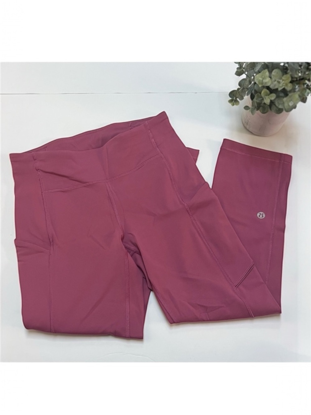 Lululemon Speed Up Crop 21” Full On Luxtreme Moss Rose Size 4